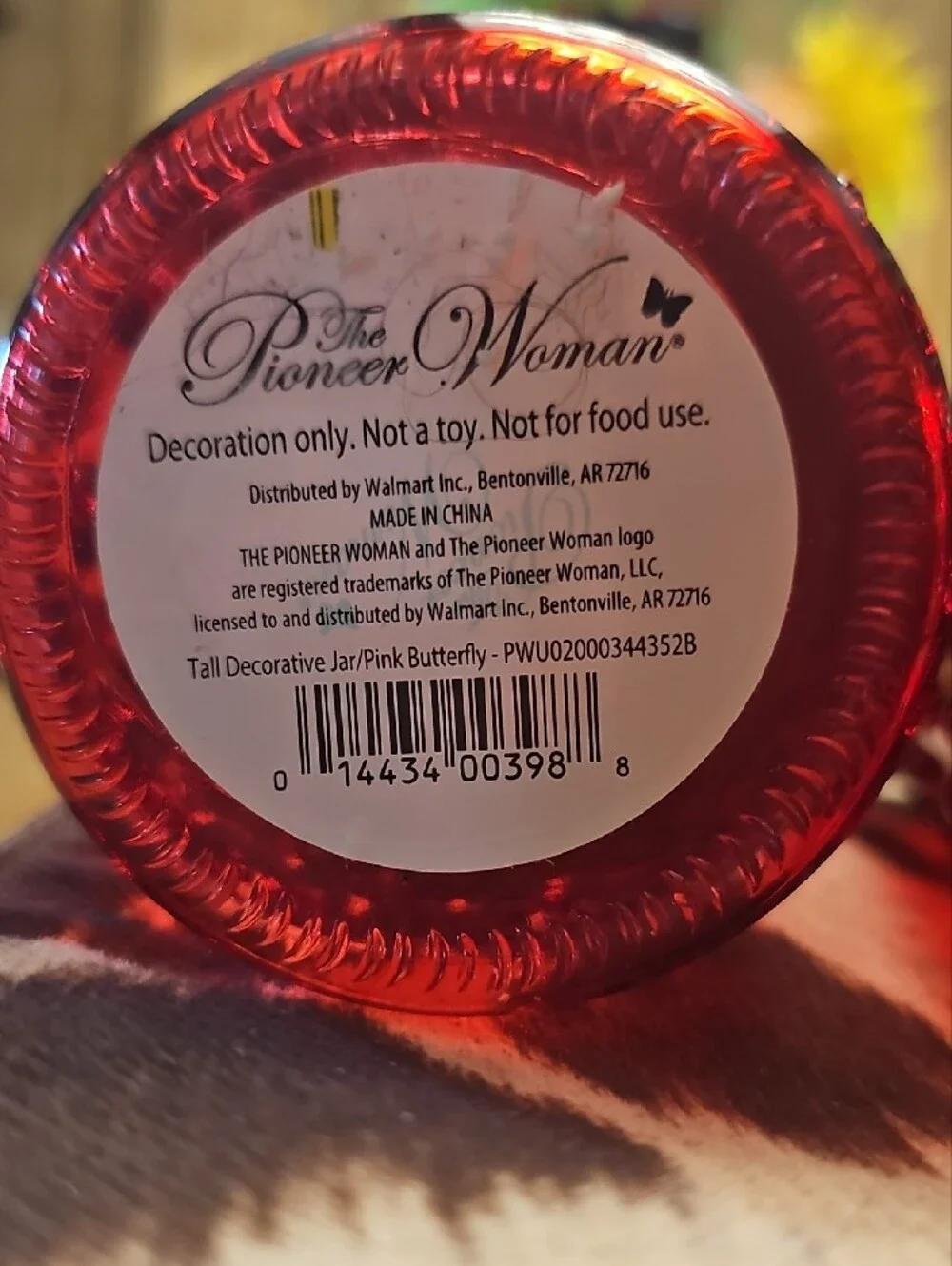 The Pioneer Woman pair bright